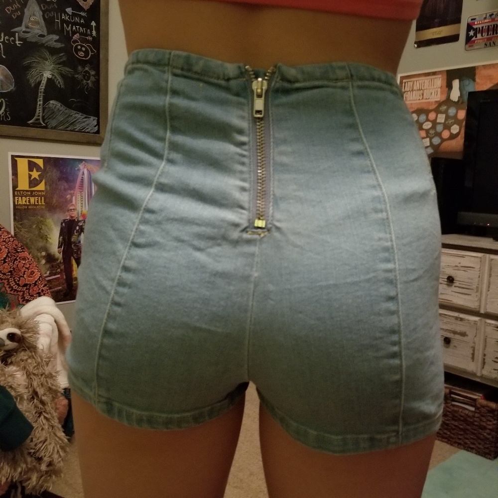 High waisted light wash shorts